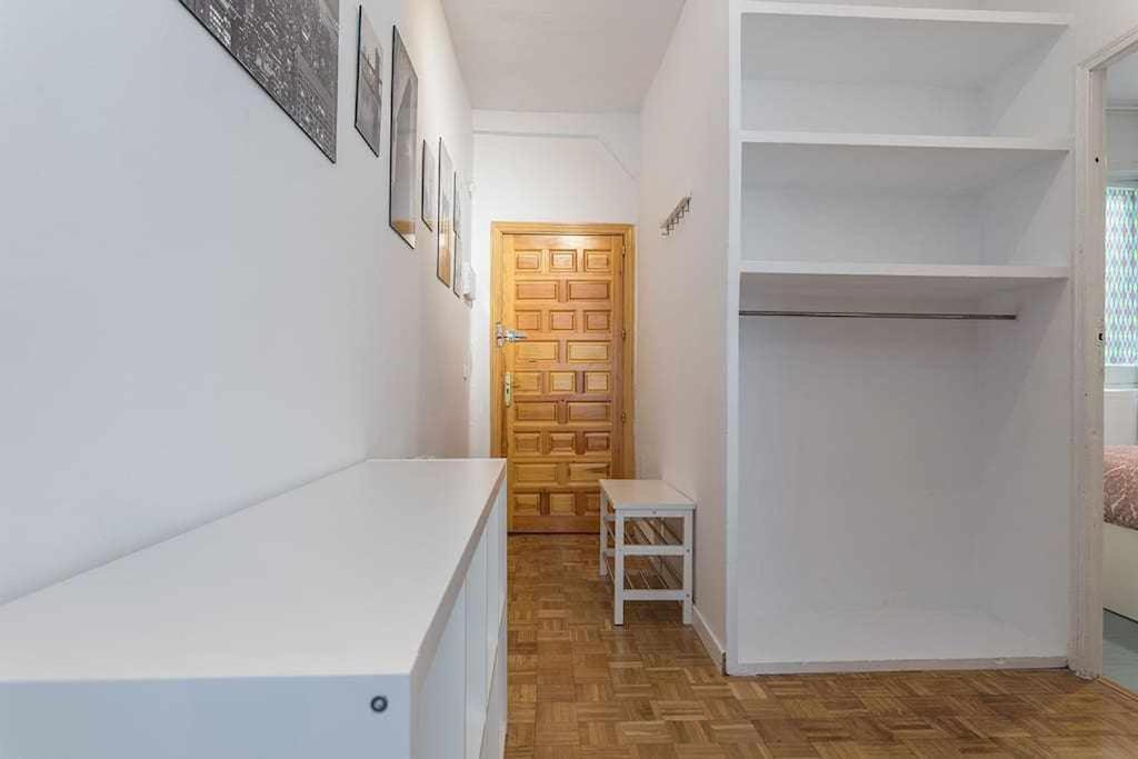 Apartamento Confortable En Atocha Apartamento Madri Exterior foto
