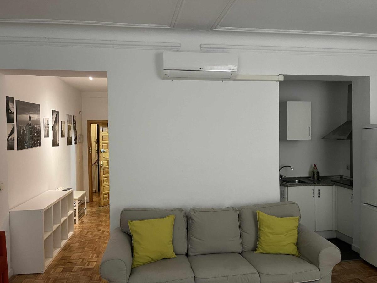 Apartamento Confortable En Atocha Apartamento Madri Exterior foto